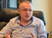 Суркис поблагодарил Олега Гусева