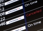 Air France продолжает отменять рейсы