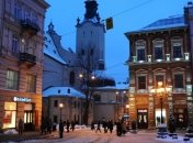 Во Львове изготовили 200 м новогодней гирлянды 