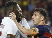 Месси боднул соперника головой и схватил его за горло (Видео)