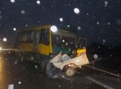 В Харьковской области легковушка столкнулась с автобусом, есть пострадавшие