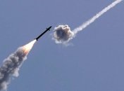 "Железный купол" дал слабину: очевидцы показали мощный обстрел израильского города 135-ю ракетами подряд (фото, видео)