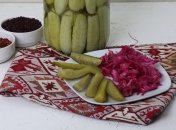 Как приготовить хрустящие малосольные огурцы?