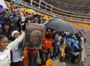 В ЮАР началось прощание с Нельсоном Манделой 