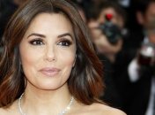 Ева Лонгория поделилась милым снимком сына 