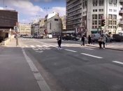 Массовый побег людей и опустевшие улицы: фото и видео из закрытого на карантин Парижа