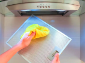 Як відмити кухонну витяжку