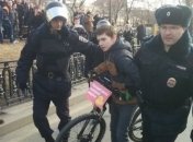В Москве во время акции протеста были задержаны 136 подростков