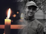 Попрощаться с героем пришло много горожан и гостей Львова