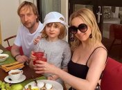 Евгений Плющенко и Яна Рудковская с сыном Александром