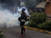 В Венесуэле 2 человека погибли во время протестов