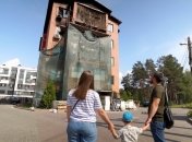 Лобода восстанавливает жилье для еще одной семьи, пострадавшей от боевых действий в Ирпене