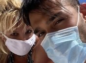 Брітні Спірс показала, як відпочиває з молодим бойфрендом на пляжі