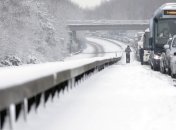 Снегопады нарушили работу транспорта