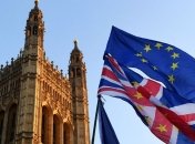 Нижняя палата парламента Британии поддержала "жесткий" законопроект по Brexit