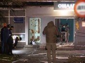 В Киеве ночью взорвали банк: улицу засыпало деньгами