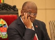 В Танзании после COVID-19 умер президент, призывавший к молитвам вместо борьбы с пандемией