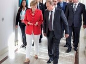 Меркель и Путин обсудили предпосылки для прекращения боев в Украине 