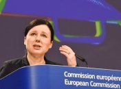 В Евросоюзе рассказали, чем будут отвечать на фейки РФ и КНР