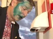 Ляшко облили зеленкой (Видео)