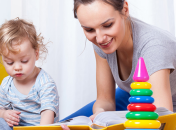 В Украине работающим мамам будут возмещать оплату услуг няни