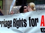 Шотландия может узаконить однополые браки