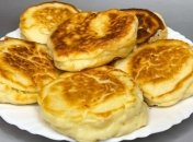 Смажимо пиріжки, не забруднивши рук тістом