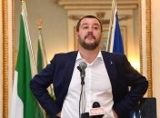 Сальвини намерен запретить Италии принимать еще два суда с мигрантами
