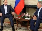 Назарбаев звонил Путину за пару часов до объявления об уходе