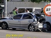 В Киеве произошло тройное ДТП, есть пострадавшие