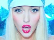 В Сети появился забавный клип на песню Оли Поляковой "Плавочки" (Видео)