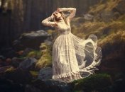 Мрачная сказка на фоне холодных пейзажей (Фото)