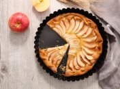 Ароматний яблучний пиріг