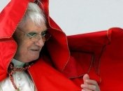 Бенедикт XVI не стал "народным" Папой