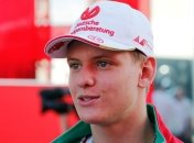 Сын Михаэля Шумахера хочет продолжить карьеру в Формуле 3