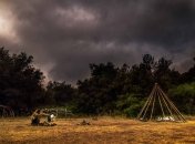 Дощі і грози знову накривають Україну