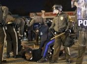 В США арестовали 15 человек в акции протеста в Фергюсоне