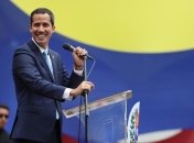 Гуайдо отметил важность свободных выборов и поздравил Зеленского с победой