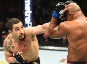 Уиттакер - Ромеро: видео главного боя UFC 225