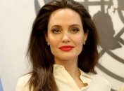 Стильные образы от Анджелины Джоли, которые нужно повторить этим летом