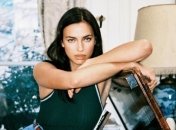 "С днем рождения, Тусик": Ирина Шейк выложила архивное фото со своей сестрой