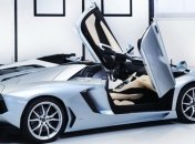 Суперкар Lamborghini Aventador из карбона со съемной крышей (Фото)