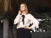 Спідниця-олівець виглядає чудово в офісному стилі