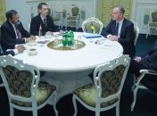 Яценюк встретился с послом Индии