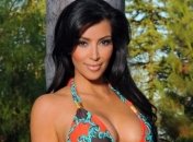 Ким Кардашьян осмелилась одеть купальник