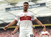 Шальке объявил о подписании защитника Штутгарта 