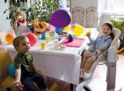 Как выбрать стульчик для кормления: 10 полезных советов