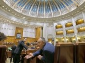 Парламент Румынии разрешил арестовать еще двух депутатов