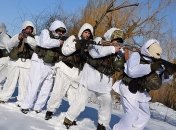 Возле Мариуполя пограничники провели военные учения: фото