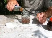 Гвоздика на водке - одно из бюджетных методов